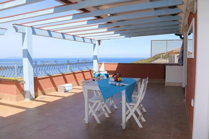 Gîte pour 7 personnes, avec terrasse à Castelsardo - 4