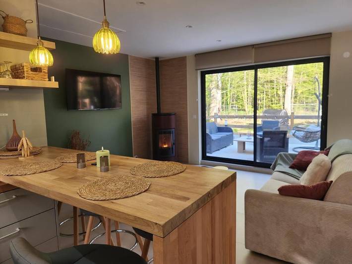 Location de vacances pour 6 personnes, avec vue ainsi que jardin et terrasse à Bazoches-sur-le-Betz - 4