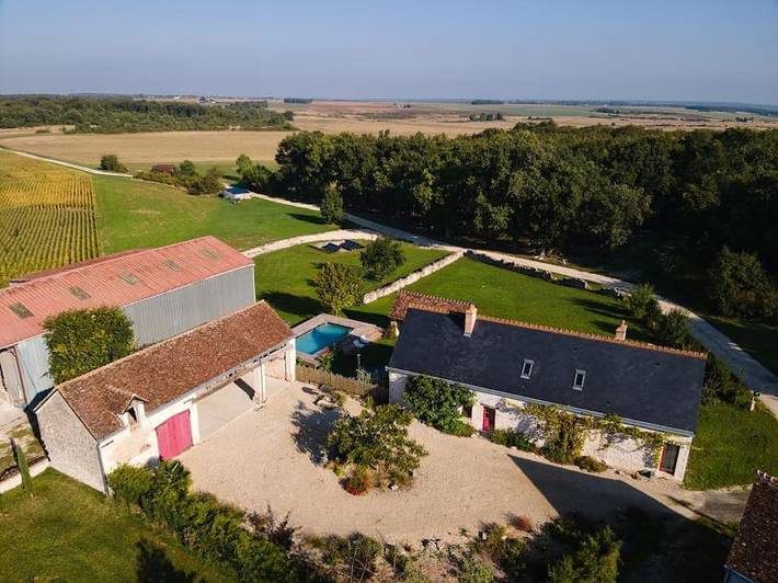 Villa pour 10 personnes, avec vue sur le lac et vue ainsi que jardin et piscine, animaux acceptés