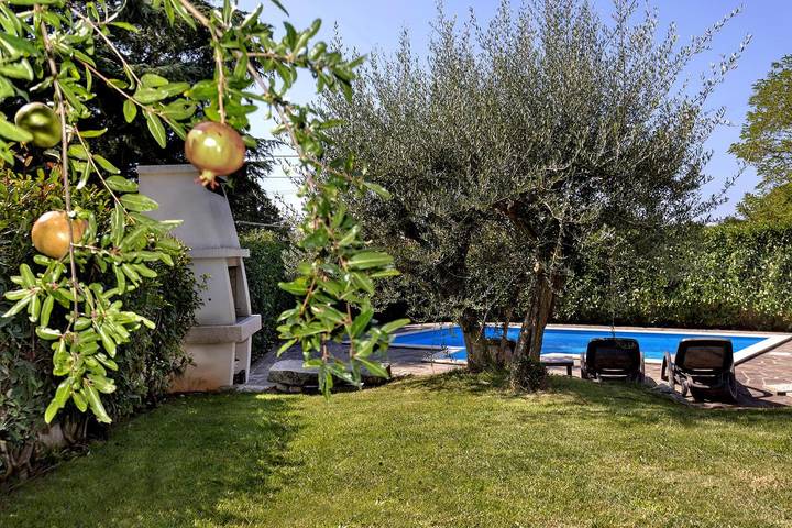 Ferienhaus für 6 Personen, mit Terrasse und Pool in Kosinozici - 3