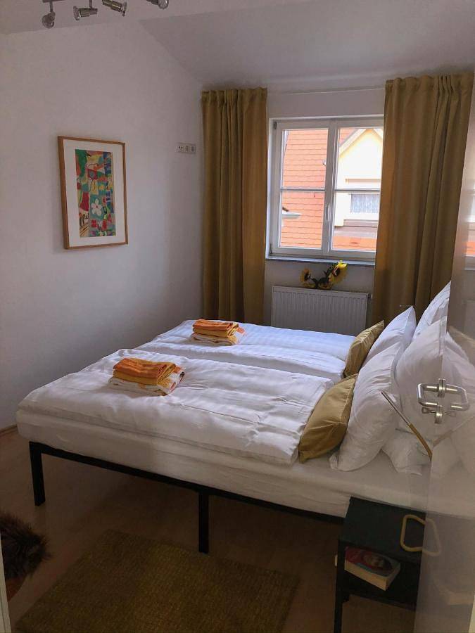 Appartement entier, Two-Bedroom Apartment in Ludwigsbourg, Arrondissement de Ludwigsbourg