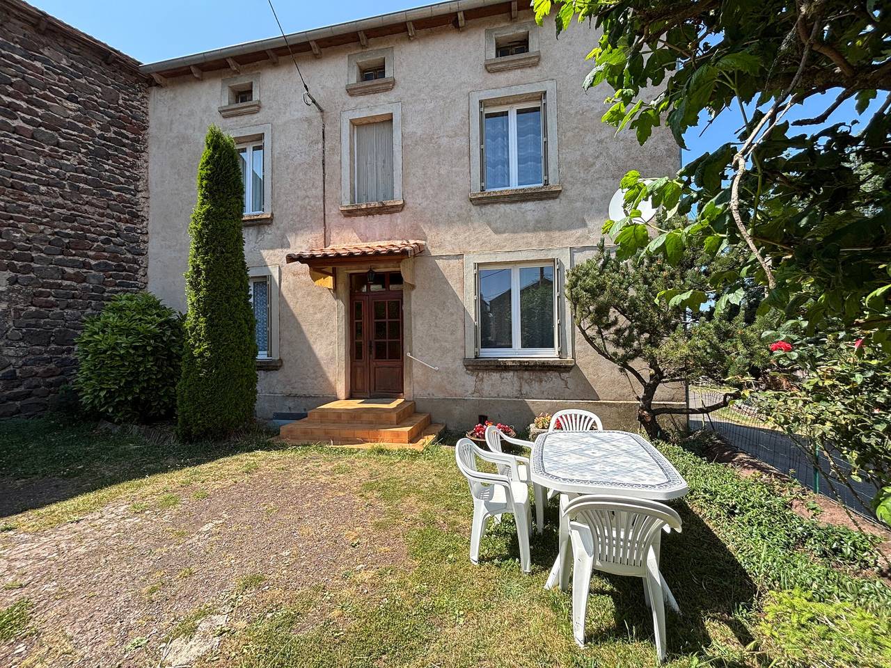 Charming Village Retreat Near Loire Gorges: Spacious Home, Garden, & Nearby Attractions in Solignac-sur-Loire, Massif Central