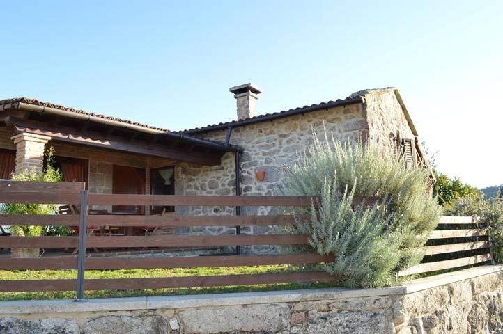 Casa rural para 8 personas, con vistas además de piscina para niños y jardín, Familias con niños en Provincia de Pontevedra - 4