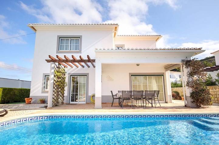 Villa for 8 people, with garden and balcony in Praia da Luz