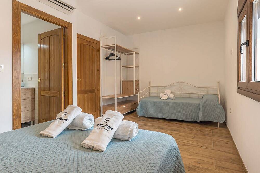 El Cortijo del Abuelo Pepe Alhendín by Ruralidays in Alhendín, Granada Province