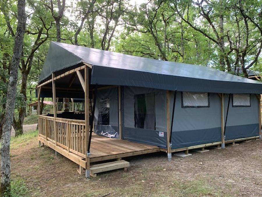 Camping Domaine de la Paille Basse - Safarizelt 6 personen - Lodgetent Typ Lg+ in Souillac, Lot