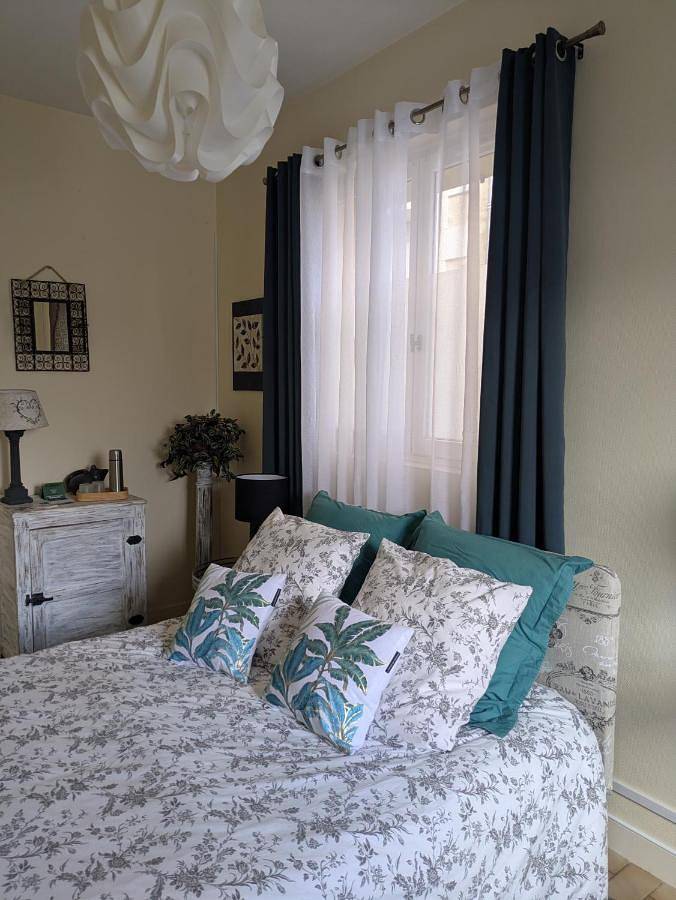 Location de vacances pour 2 personnes, avec jardin et terrasse à Thouars - 2