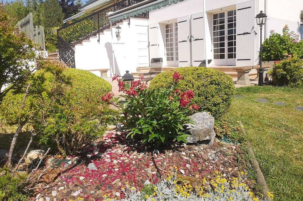 Appartement entier, Gîte-Studio \"Bellevue\" in Châteauneuf-de-Galaure, Région de Valence