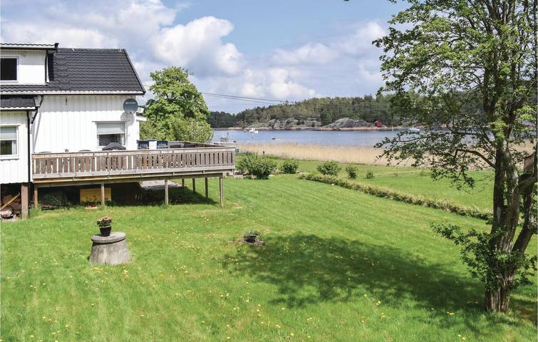 Feriehus for 8 personer, med Terrasse og Hage i Hvaler 