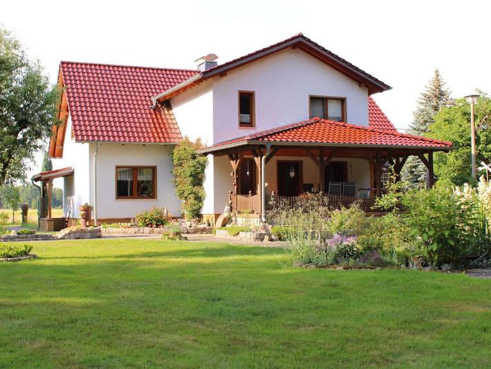 Ferienwohnung für 3 Personen, mit Terrasse und Garten - 1