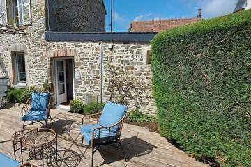 Gîte pour 4 personnes, avec terrasse et jardin à Denneville