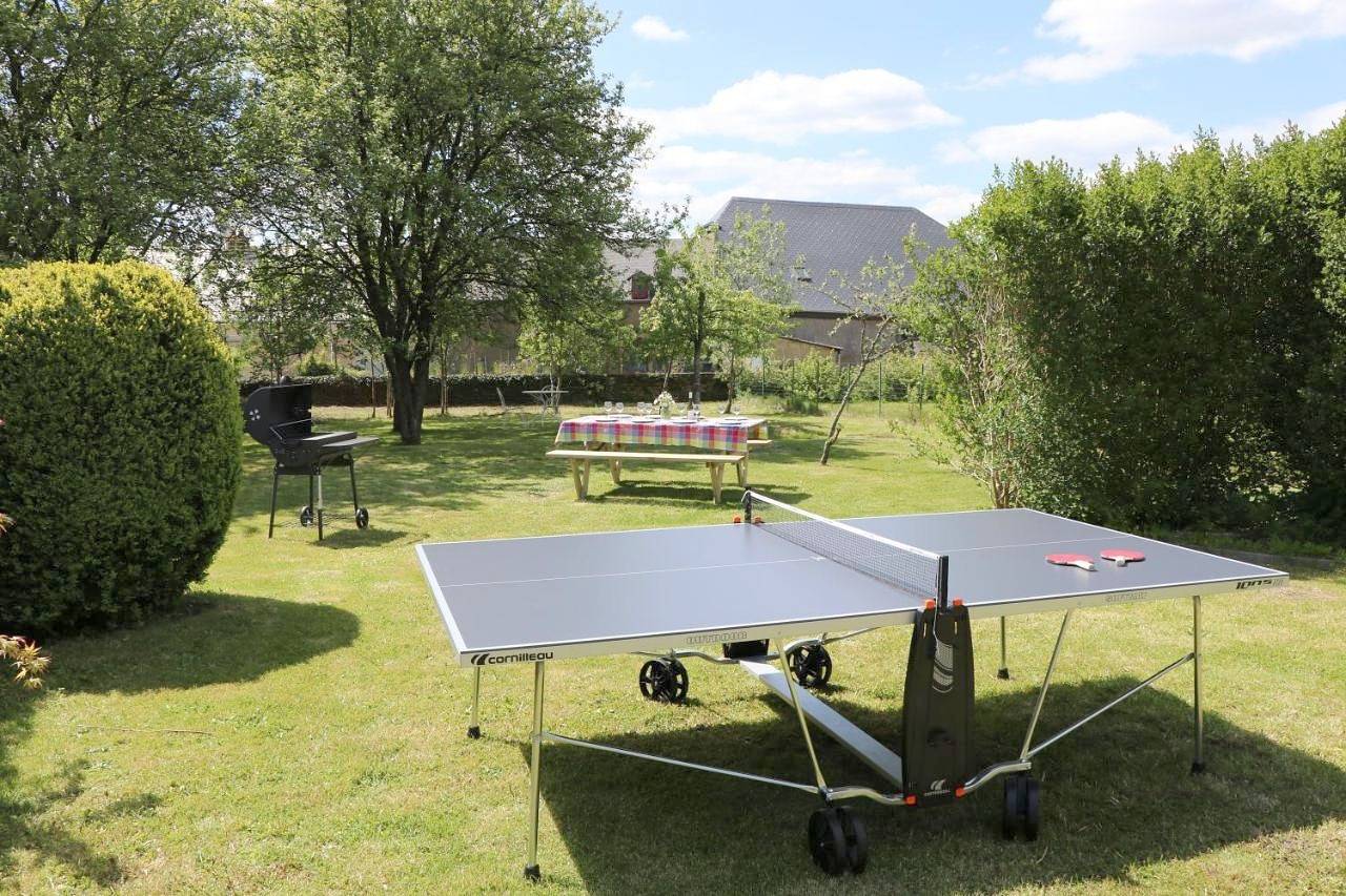 Zythogite, 23 personnes, 9 chambres, 6 salles de bain, bbq, jacuzzi, jardin, billard in Tintigny, Province de Luxembourg