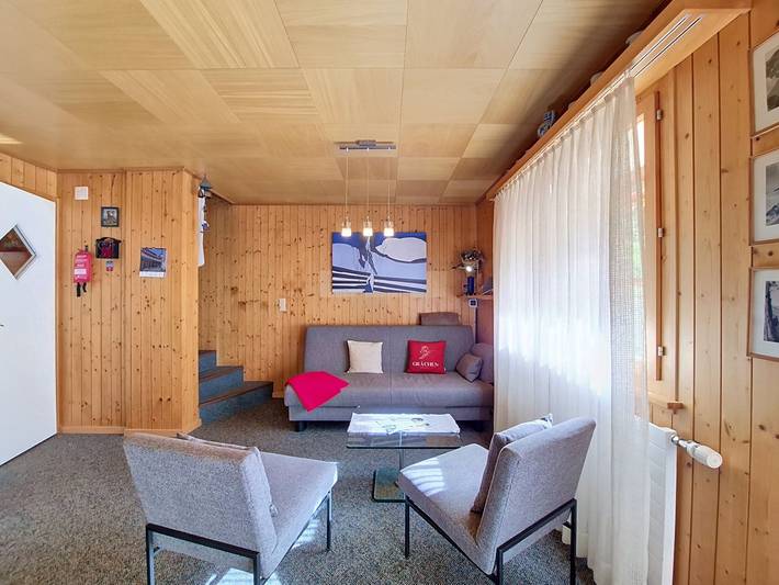 Location de vacances pour 6 personnes, avec Balcon ainsi que Terrasse et Jardin à St. Niklaus