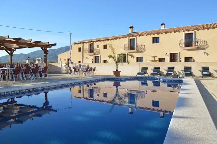 Casa rural para 2 personas, con jardín además de piscina y jacuzzi - 1