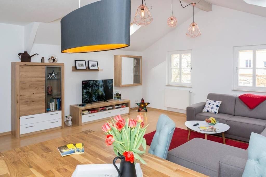 Ganze Wohnung, Two-Bedroom Apartment in Blasewitz, Dresden