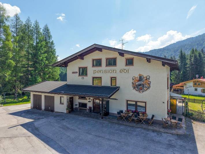 B&B für 2 Personen, mit Balkon und Terrasse sowie Sauna und Ausblick in Leutasch