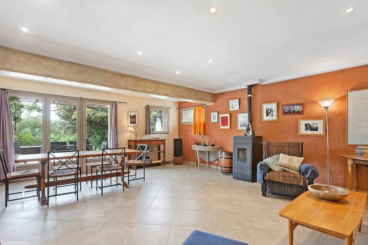 Casa vacanze "House Pool Out in The Wilds" con piscina condivisa e Wi-Fi in Salernes, Draguignan e dintorni