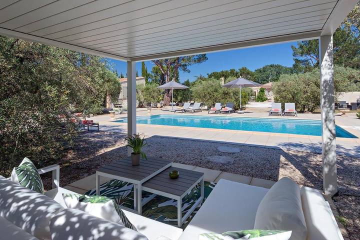 Maison d’hôte pour 2 personnes, avec Balcon et Terrasse ainsi que Jardin et Piscine