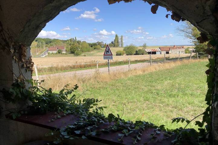 Gîte pour 12 personnes, avec terrasse et jardin, animaux acceptés dans Fontaine-Raoul