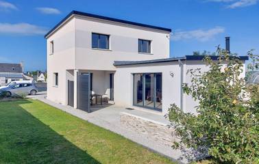Gîte pour 6 personnes, avec terrasse et jardin dans Plage Du Pouldu Santec