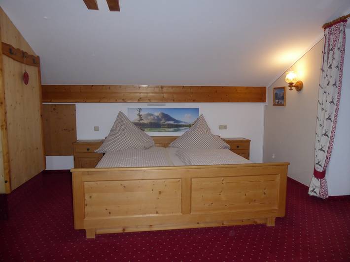 Ganze Ferienwohnung, Haus am Reschenberg Ferienwohnungen - Ferienwohnung Ramsau, 1-2 Personen, 28 qm, Balkon, Wohn-Schlafzimmer, Mansarde in Ramsau bei Berchtesgaden, Berchtesgadener Alpen