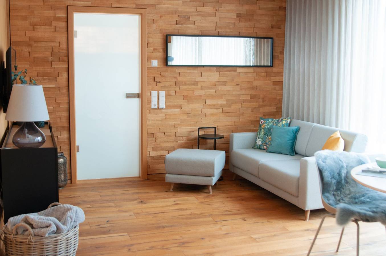 Chalet Zwei mit privater Terrasse, privatem Garten und Wi-Fi in Kressbronn am Bodensee, Bodenseekreis