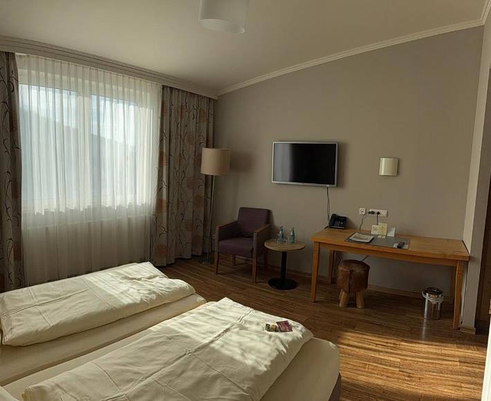 Hotel für 3 Personen, mit Garten und Ausblick in Lautertal - 3