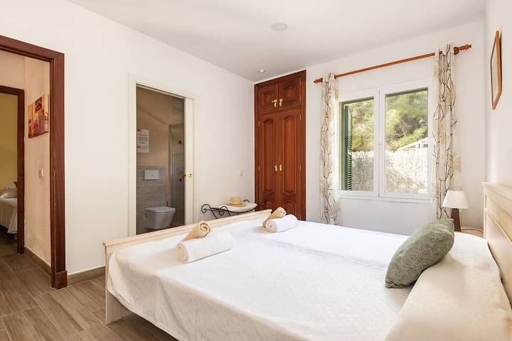 Villa Honeysuckle in Son Parc, Es Mercadal