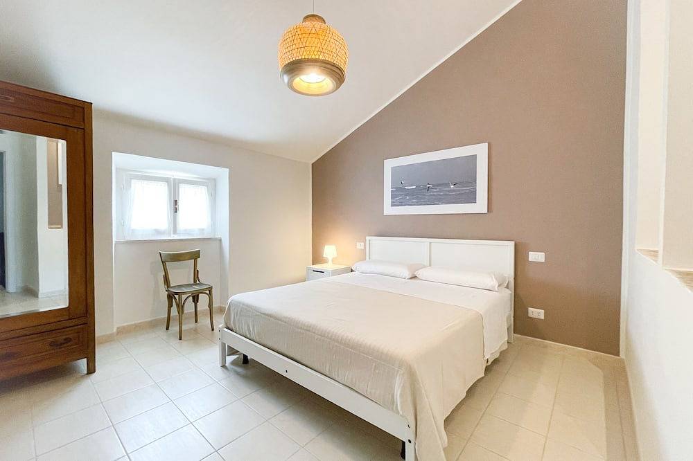 Blue House, Beautiful and Comfortable House 2 steps from the sea. in Grottammare, Région de Grottammare