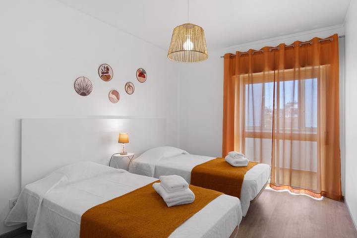 Apartment for 6 people, with Balcony in Faro