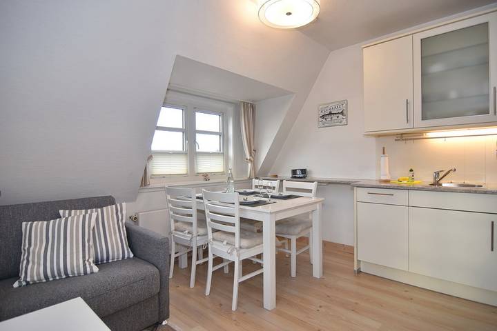 Ferienwohnung für 4 Personen, mit Balkon und Sauna sowie Pool und Garten, mit Haustier - 1