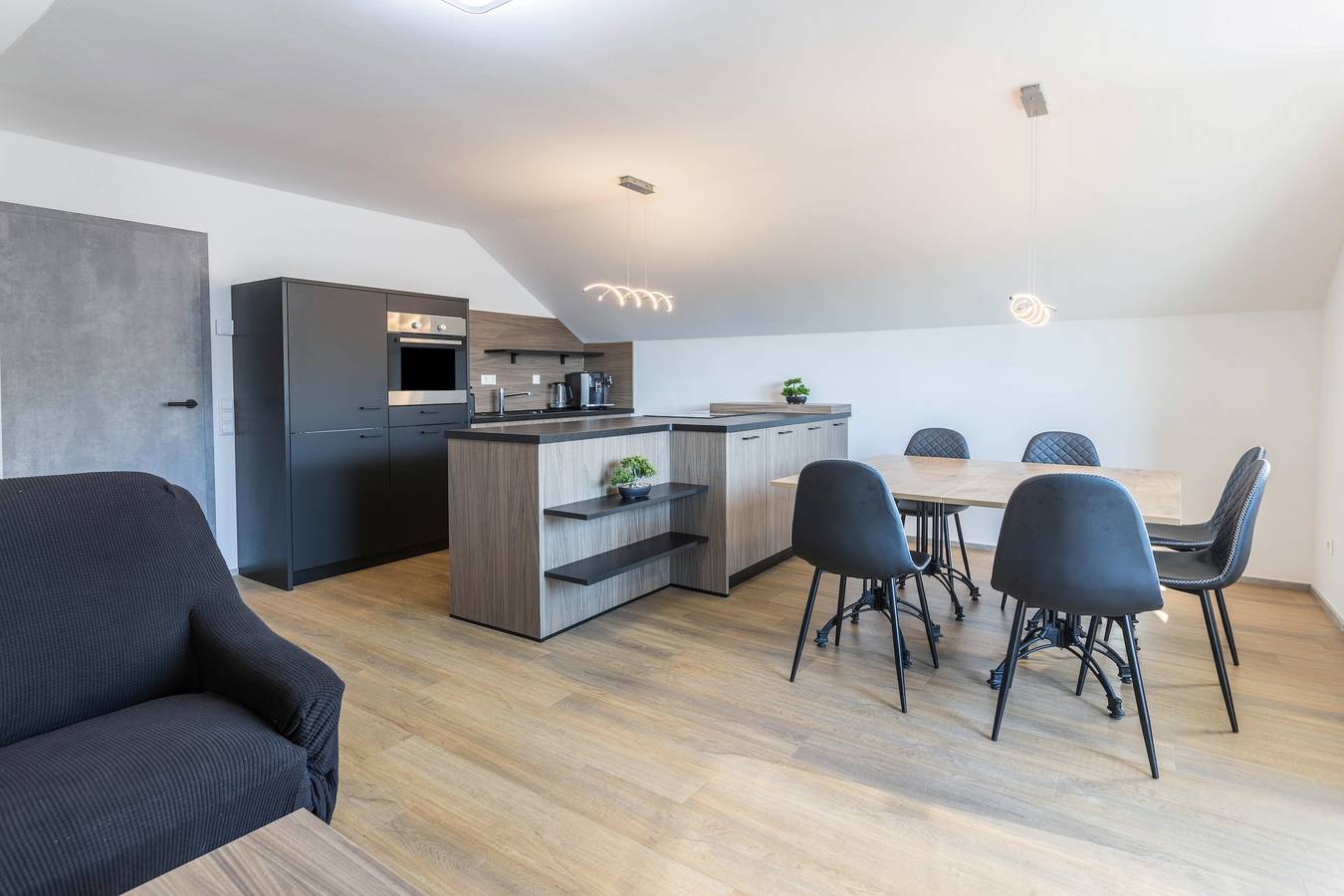 Ganze Wohnung, Ferienwohnung 'Zeichner' mit Bergblick, Balkon und Wlan in Geisingen, Hegau