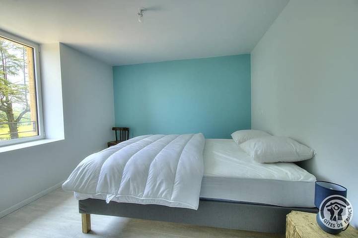 Location de vacances pour 6 personnes, avec jardin à Pommiers - 2