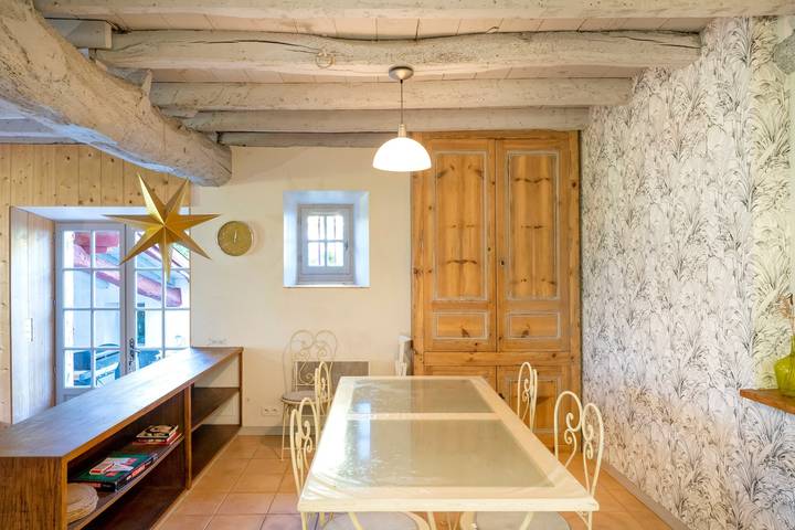 Casa de campo 'Xotilaenia' con terraza privada, jardín privado y Wi-Fi in Larressore, Region de Bayona