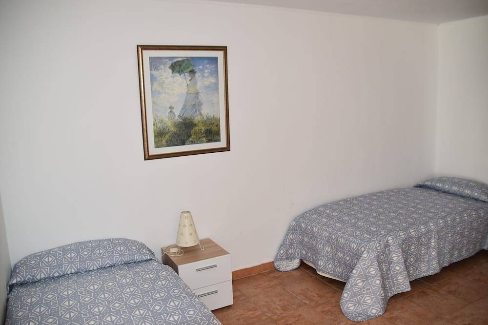 Ganze Wohnung, Ruhige Ferienwohnung mit herrlichem Atlantikblick in Playa de los Roques, Los Realejos