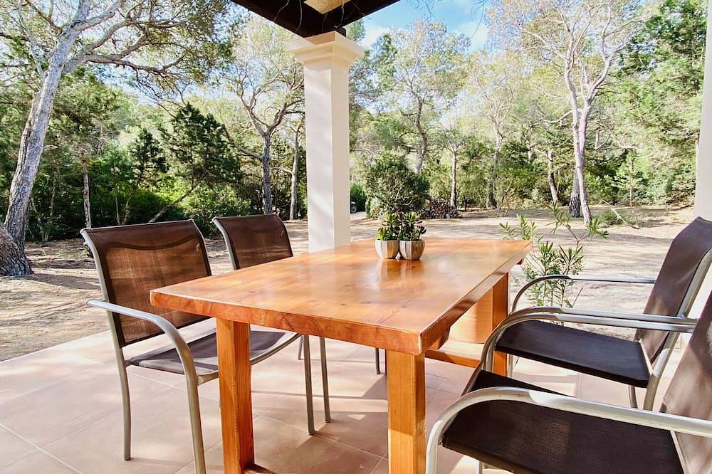 Campanitx Villa - 2 Bedrooms in Es Caló, Formentera