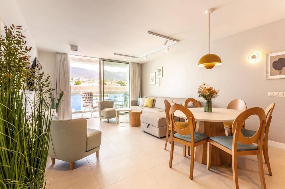 Entire apartment, Apartment 3 bedroom | max 7 people | mountain view in La Caleta, Adeje