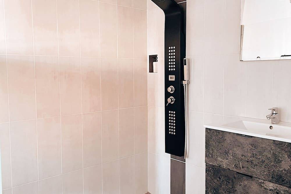 Entire apartment, • Airbus - 4 min airport - Parking in Blagnac, Haute-Garonne