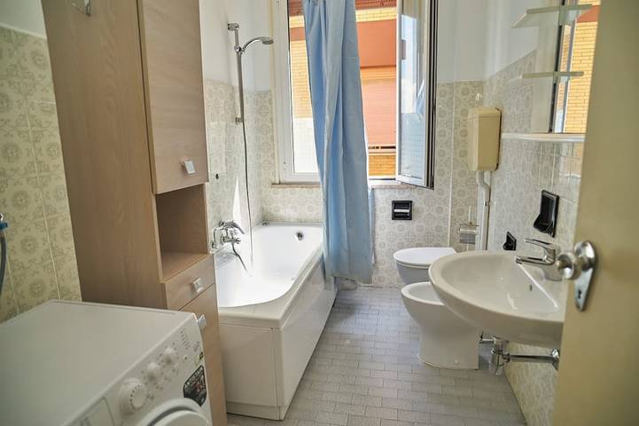 Ganze Wohnung, Casa Mavia - Zwei Schlafzimmer Wohnung, Schläft 4 in Rimini, Rimini Provinz