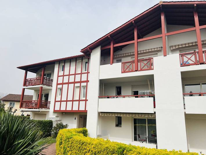 Gîte pour 2 personnes, avec terrasse à Cambo-les-Bains - 2