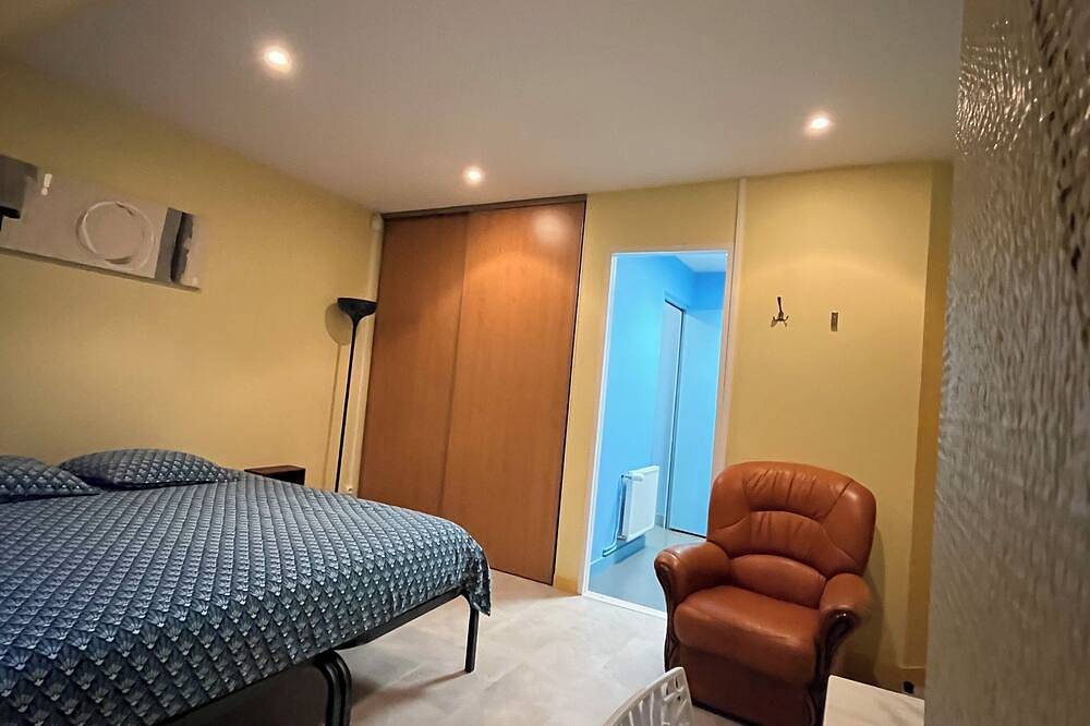 Entire apartment, Appartement 25 m² Avec Petite Terrasse in Cherbourg-Octeville, Cherbourg-en-Cotentin