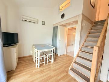 Gîte pour 4 personnes, avec terrasse et piscine dans Plage des Sables-Vignier