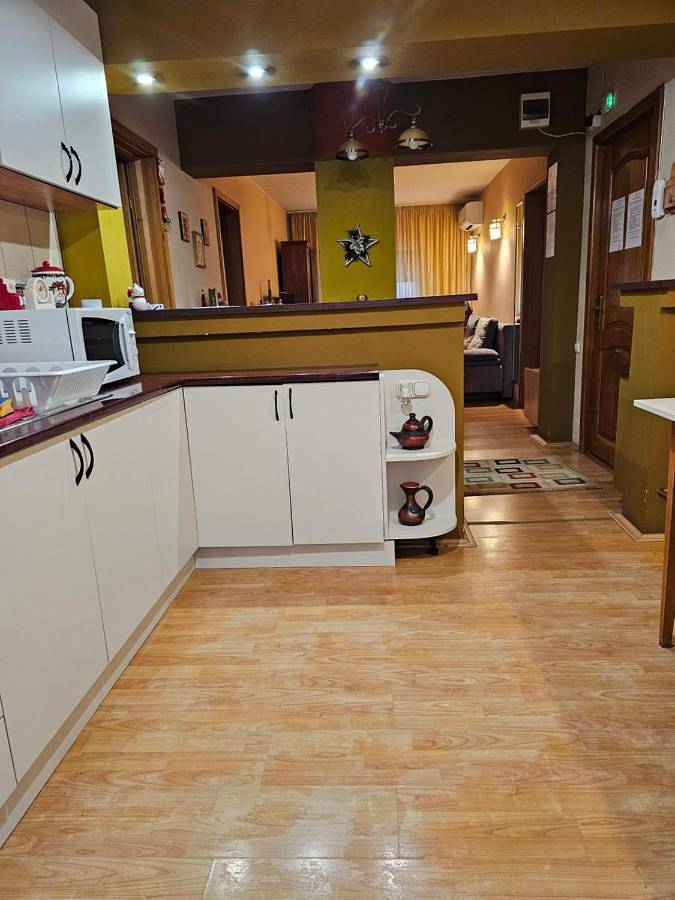 Gîte pour 5 personnes, avec balcon dans Deva (Roumanie) - 2