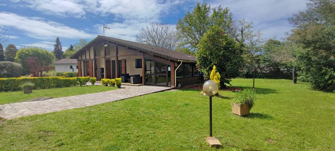 Gîte pour 6 personnes, avec Terrasse et Jardin