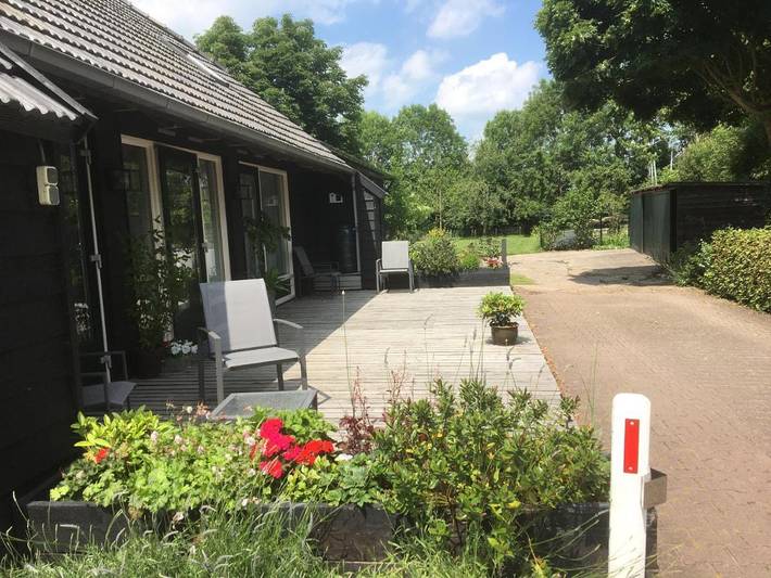 B&b voor 2 personen, with Terras and Tuin as well as Zwembad and Uitzicht in Zwolle