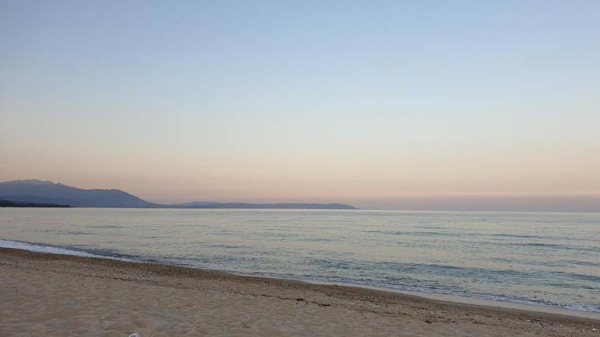 Apartment for 4 people, with Balcony and Terrace as well as Garden and View in Riviera