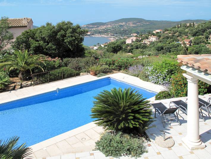 Location de vacances pour 8 personnes, avec balcon et jardin à Saint-Raphaël - 3