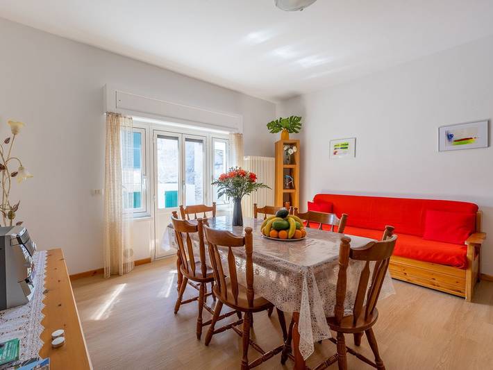 Location de vacances pour 5 personnes, avec piscine et jardin, animaux acceptés à Domaso - 4