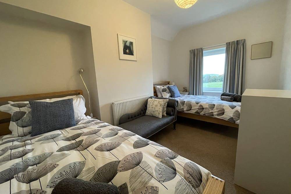 A home away from home in beautiful rural Yorkshire in Dunford, South Yorkshire