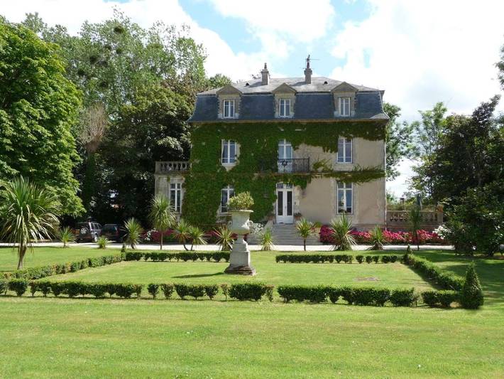 Chambre d’hôte pour 2 personnes, avec vue et jardin